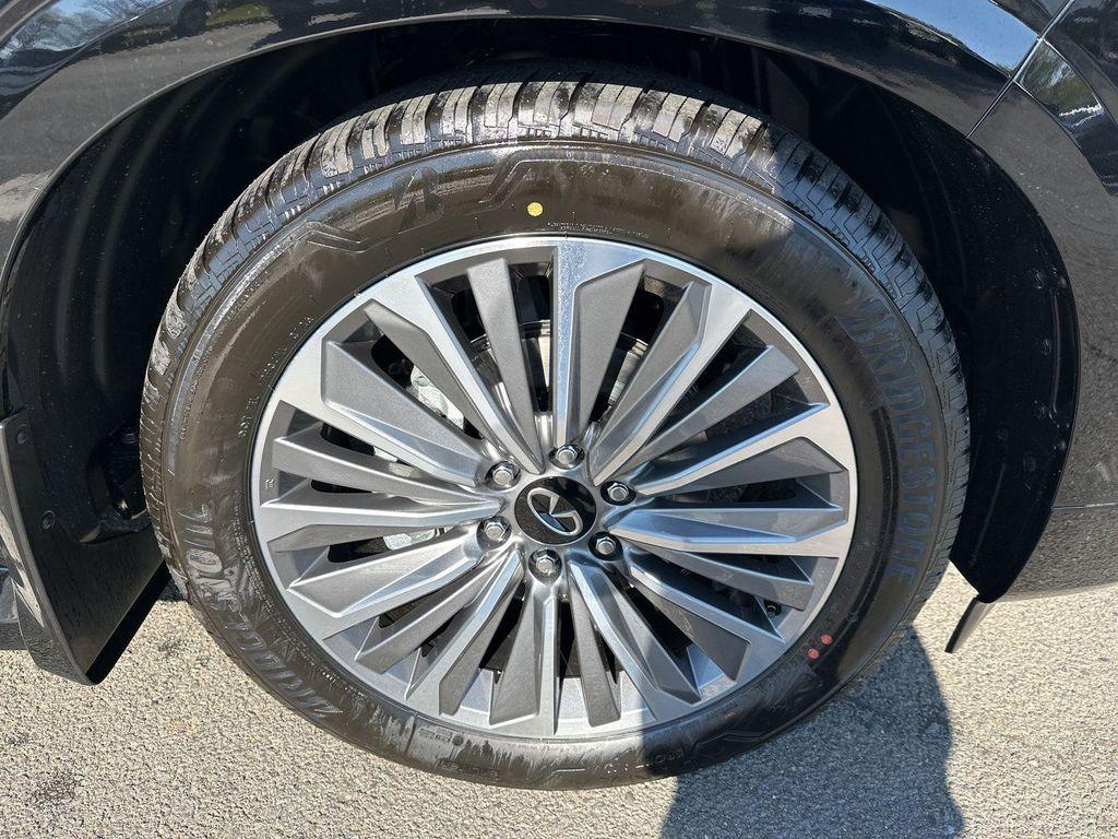 new 2026 INFINITI QX80 car, priced at $85,303