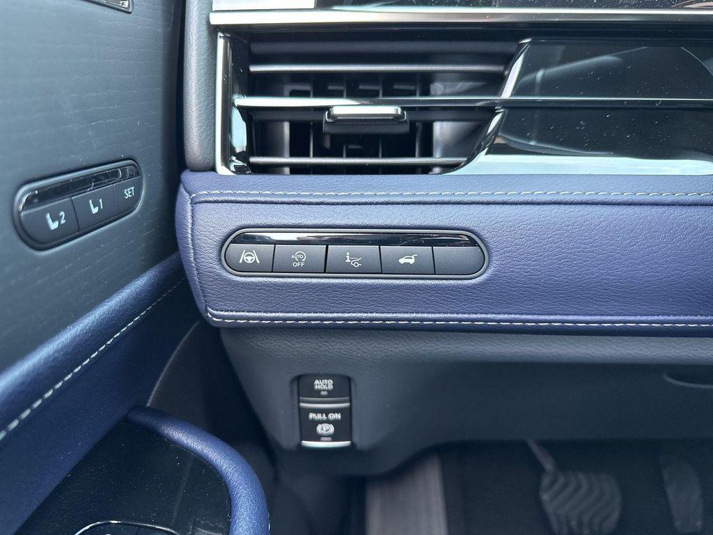 new 2026 INFINITI QX80 car, priced at $91,654