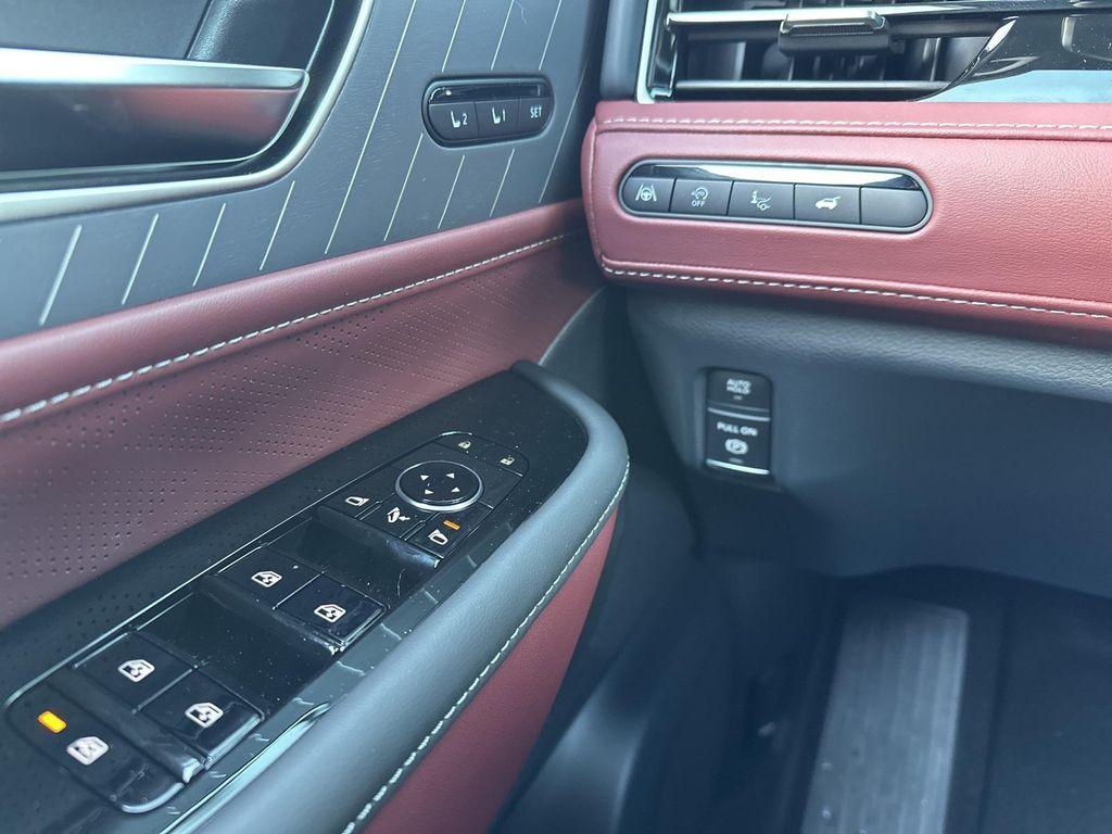 new 2026 INFINITI QX80 car, priced at $100,674