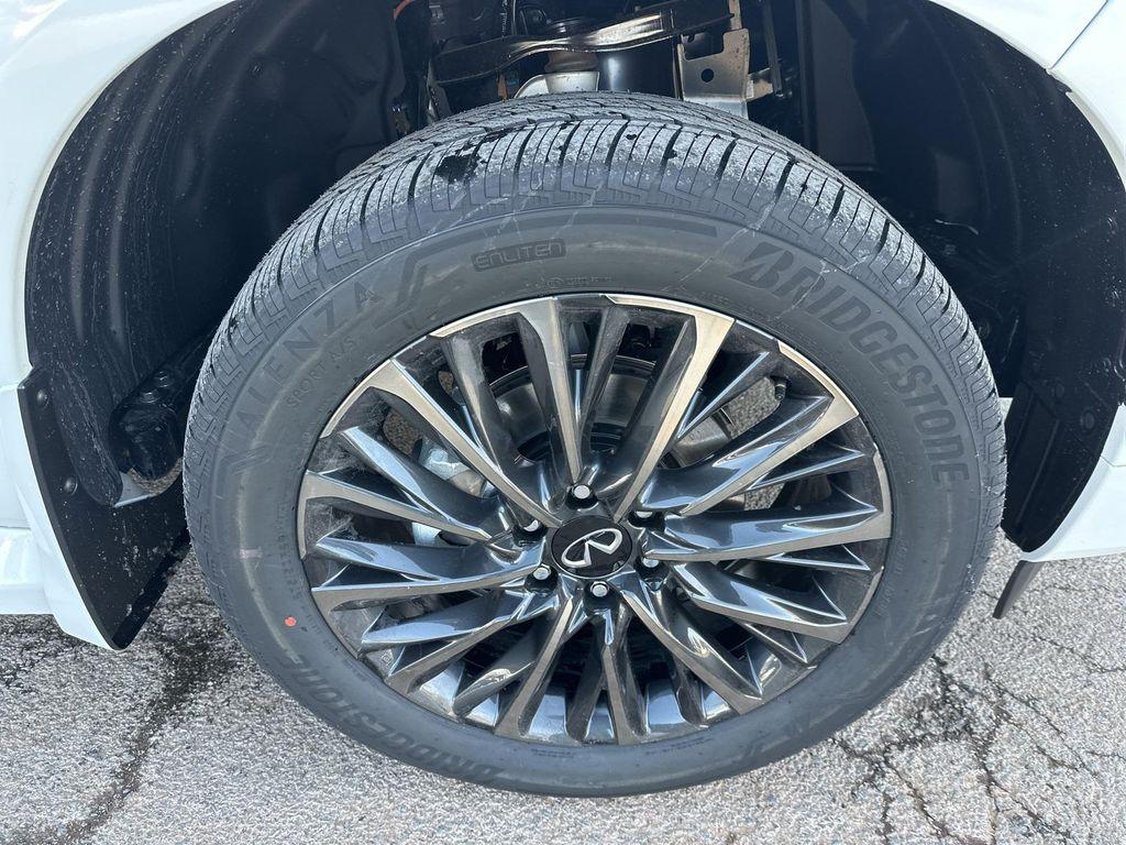 new 2026 INFINITI QX80 car, priced at $100,674