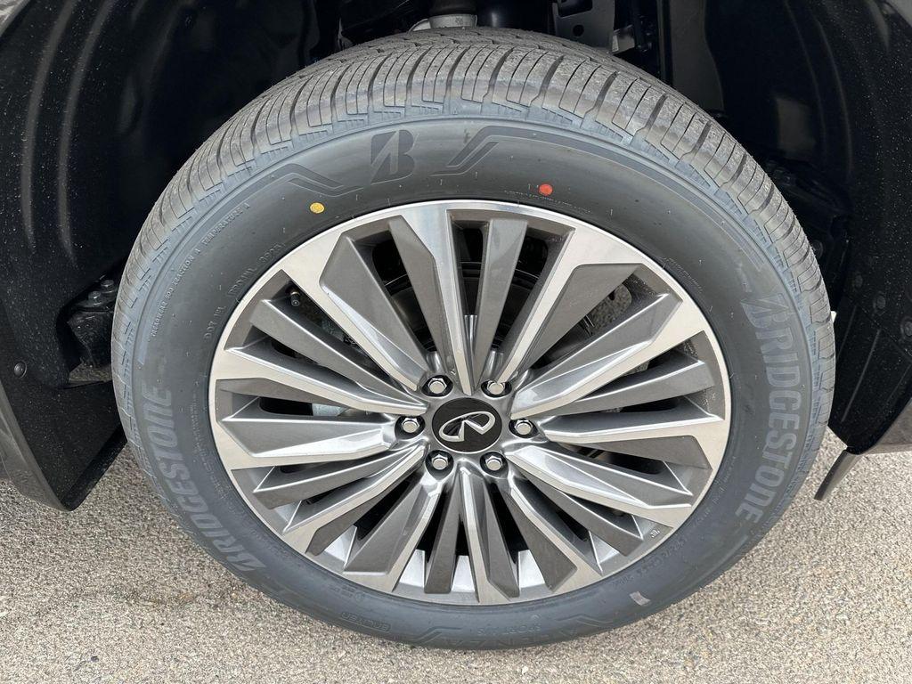 new 2026 INFINITI QX80 car, priced at $84,350