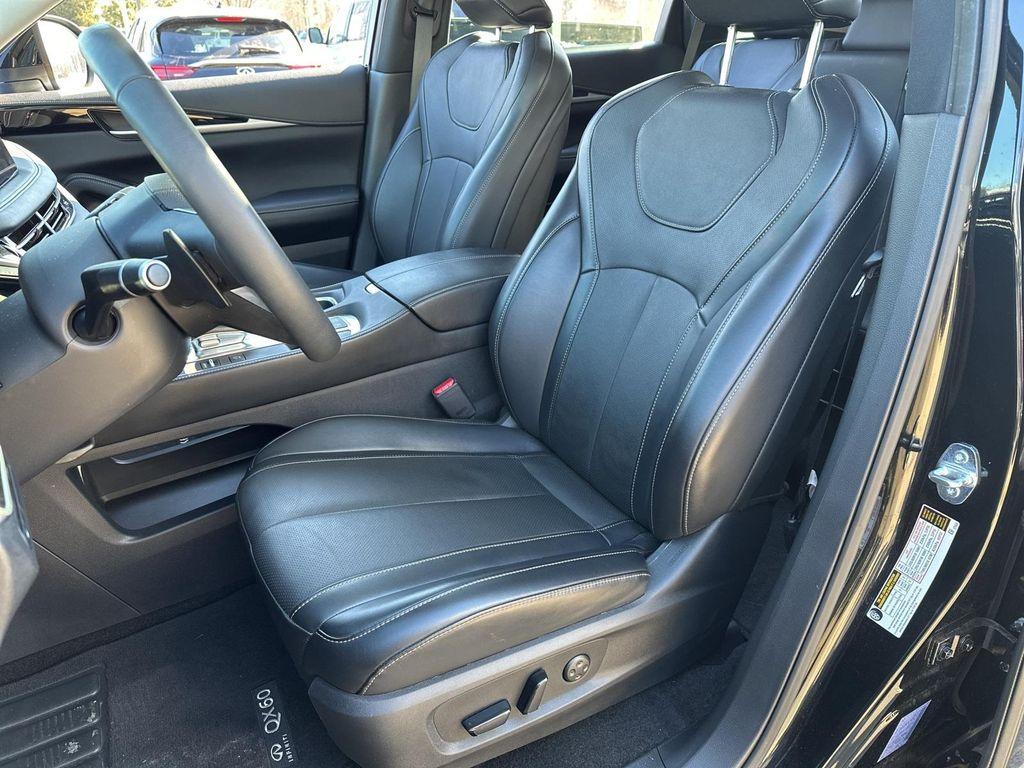 used 2025 INFINITI QX60 car, priced at $37,750