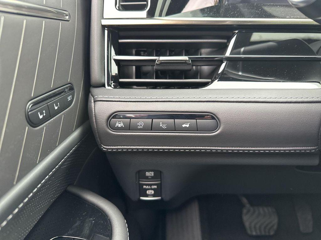 new 2026 INFINITI QX80 car, priced at $103,929