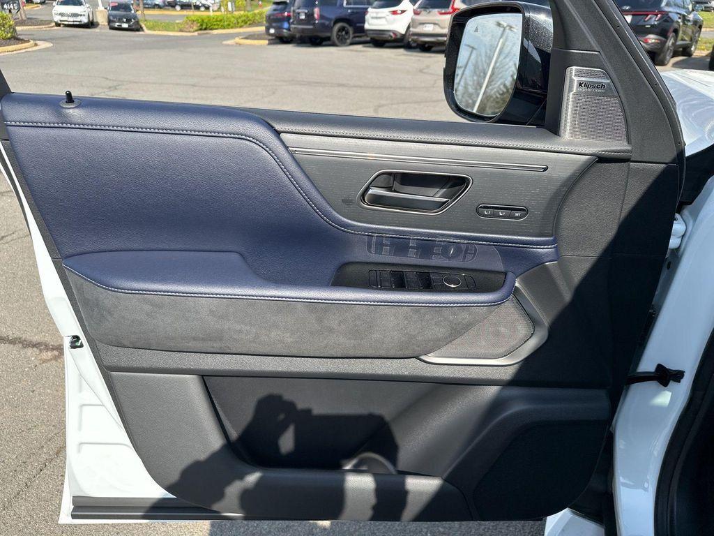 new 2026 INFINITI QX80 car, priced at $91,848