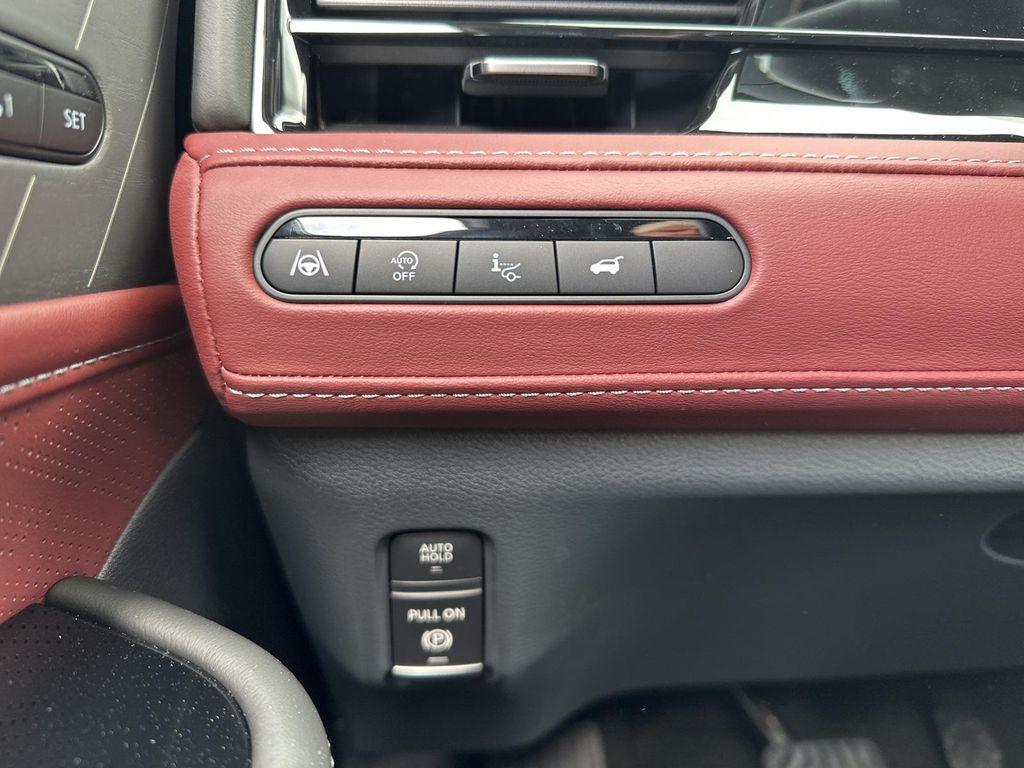 new 2026 INFINITI QX80 car, priced at $100,674