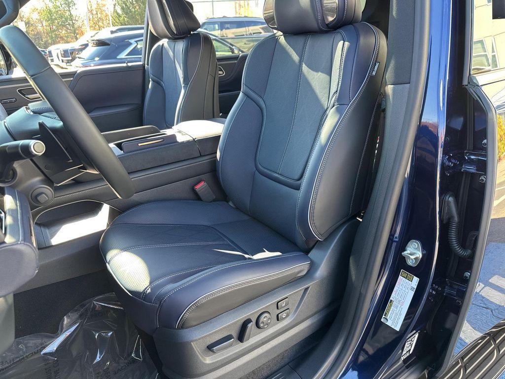 new 2026 INFINITI QX80 car, priced at $95,096