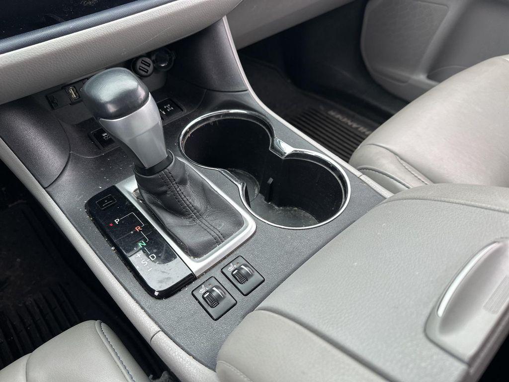 used 2016 Toyota Highlander car, priced at $17,650