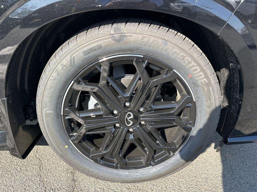 new 2026 INFINITI QX80 car, priced at $91,654