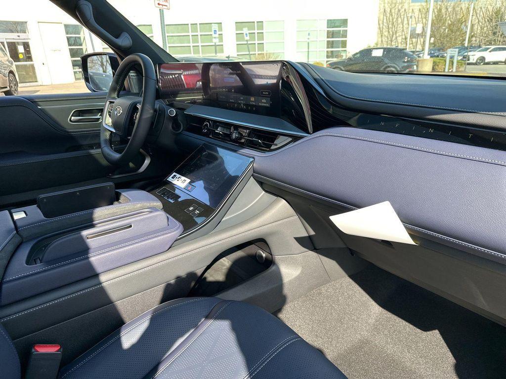 new 2026 INFINITI QX80 car, priced at $91,654