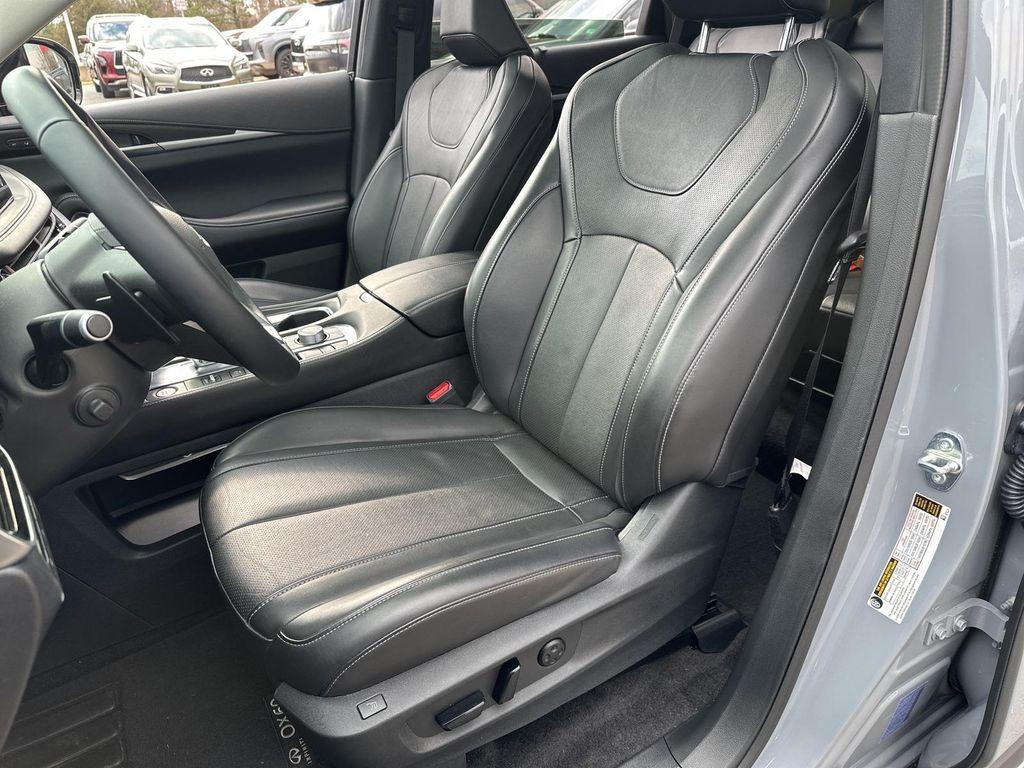 used 2025 INFINITI QX60 car, priced at $44,150