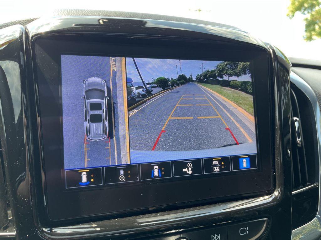 used 2023 Chevrolet Traverse car, priced at $31,000