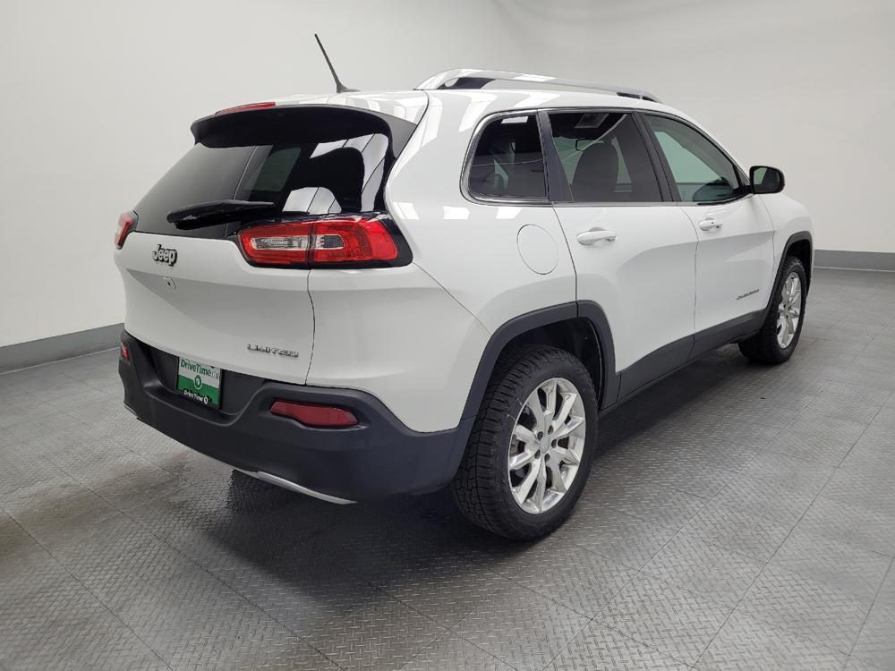 used 2015 Jeep Cherokee car, priced at $15,495