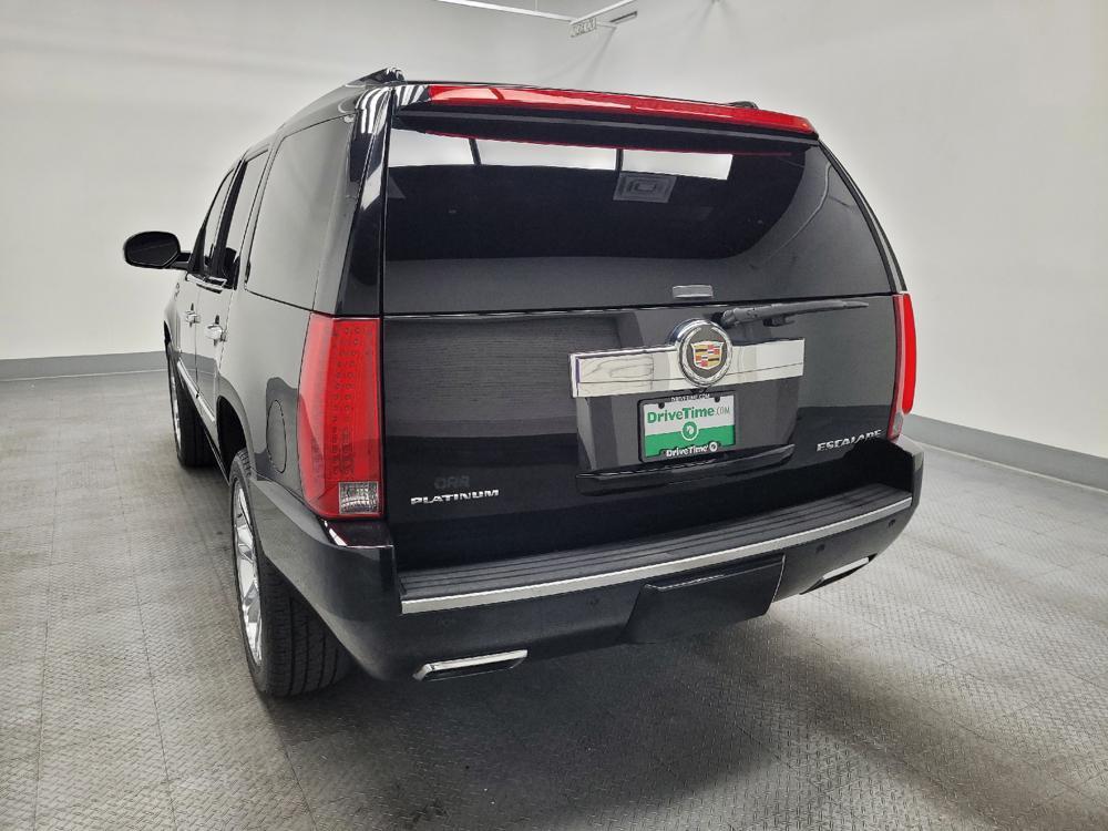 used 2014 Cadillac Escalade car, priced at $26,995