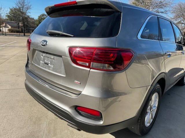 used 2019 Kia Sorento car, priced at $8,999
