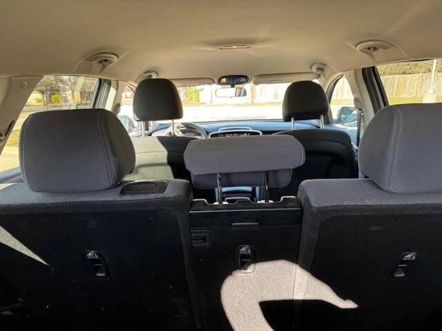 used 2019 Kia Sorento car, priced at $8,999