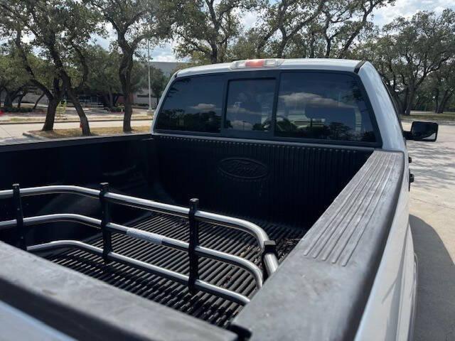 used 2006 Ford F-150 car, priced at $5,999