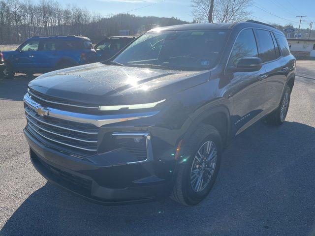 used 2025 Chevrolet Traverse car, priced at $37,807