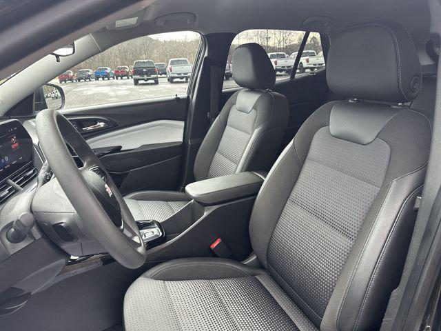 used 2025 Chevrolet Trax car, priced at $19,417