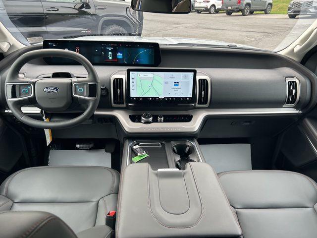 new 2025 Ford Expedition car, priced at $70,995