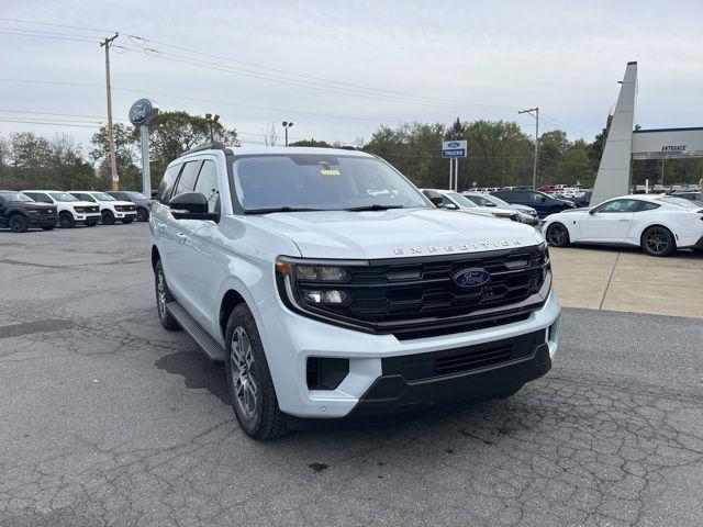 new 2025 Ford Expedition car, priced at $70,995