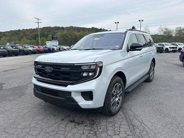 new 2025 Ford Expedition car, priced at $70,995