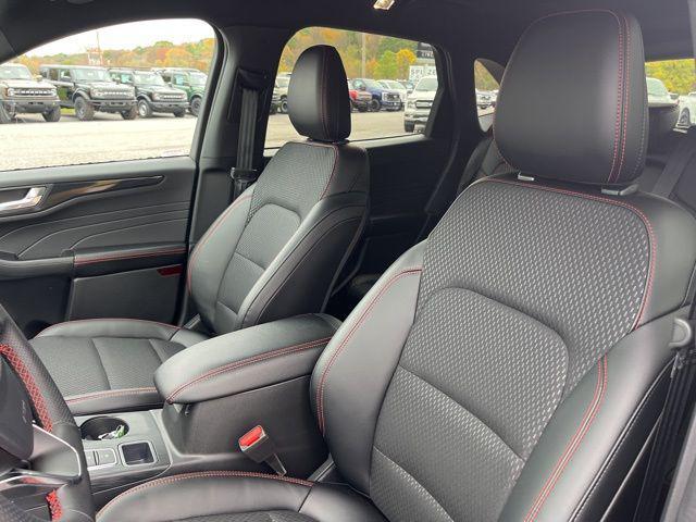 new 2025 Ford Escape car, priced at $30,307