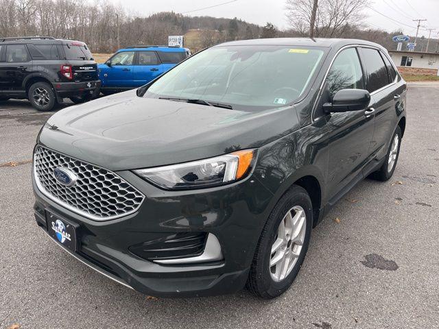 used 2024 Ford Edge car, priced at $22,040
