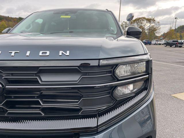 new 2025 Ford Expedition Max car, priced at $68,738