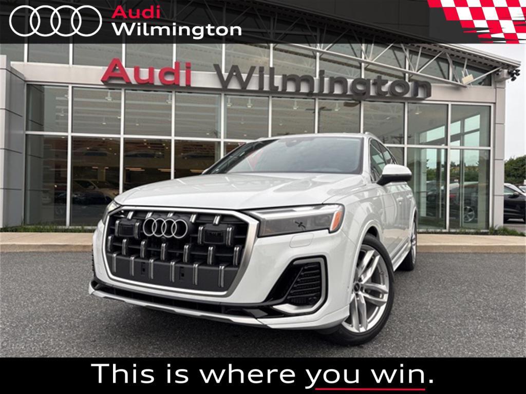 new 2025 Audi Q7 car, priced at $71,769