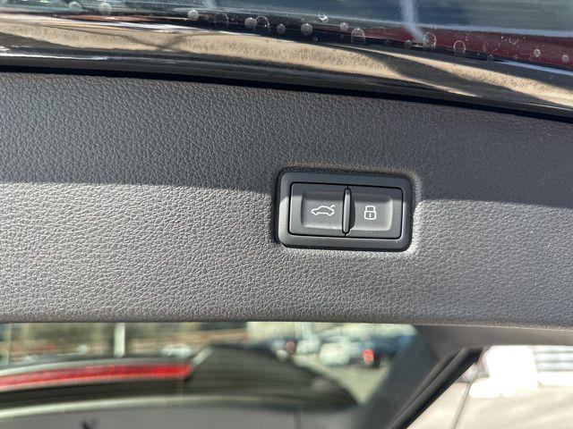 new 2026 Audi SQ7 car, priced at $103,115