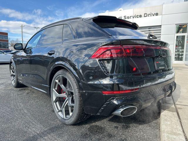 new 2025 Audi RS Q8 car, priced at $143,088