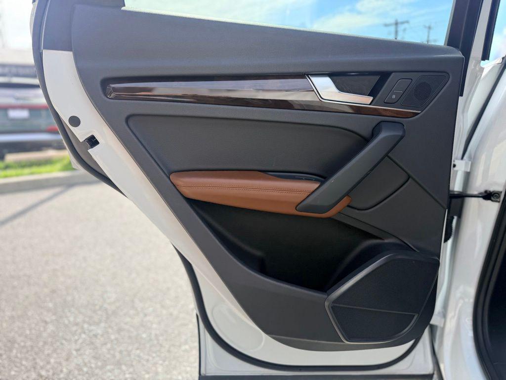used 2020 Audi Q5 car, priced at $19,989