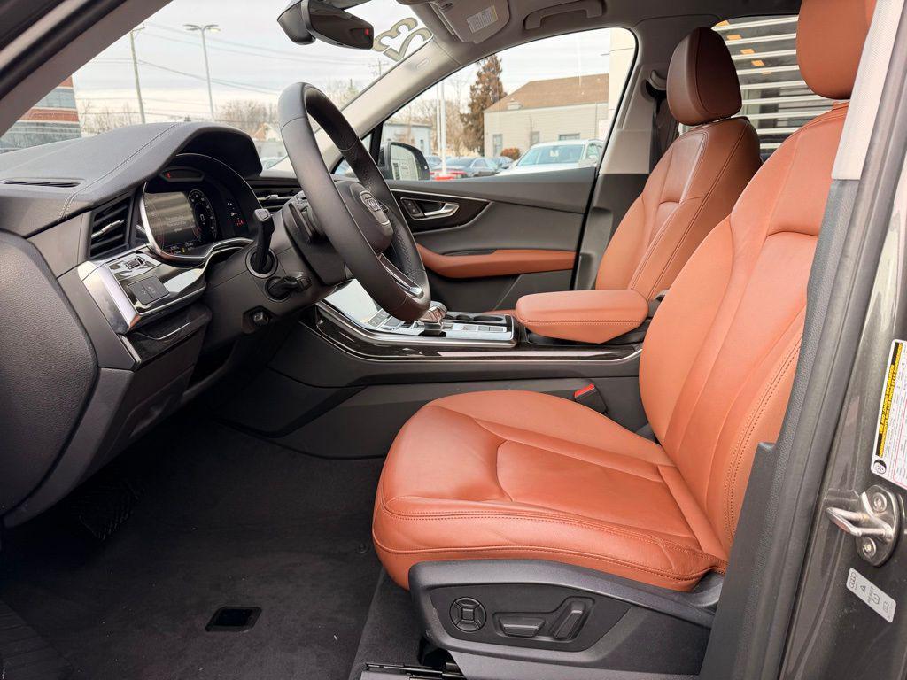 used 2023 Audi Q7 car, priced at $35,908