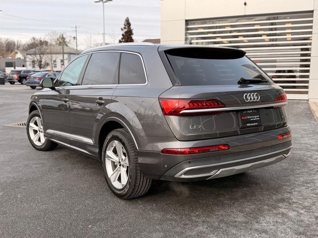 used 2023 Audi Q7 car, priced at $35,908