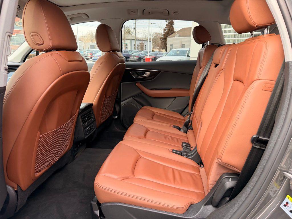 used 2023 Audi Q7 car, priced at $35,908