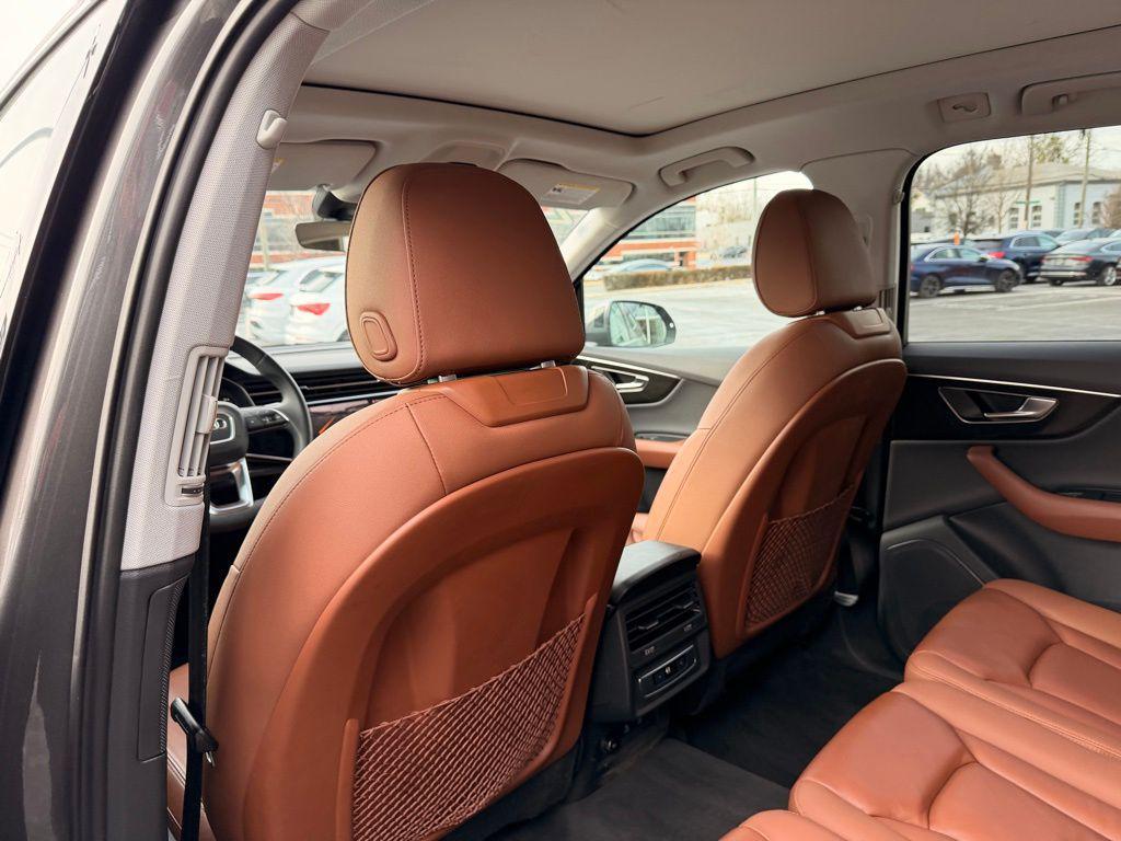 used 2023 Audi Q7 car, priced at $35,908