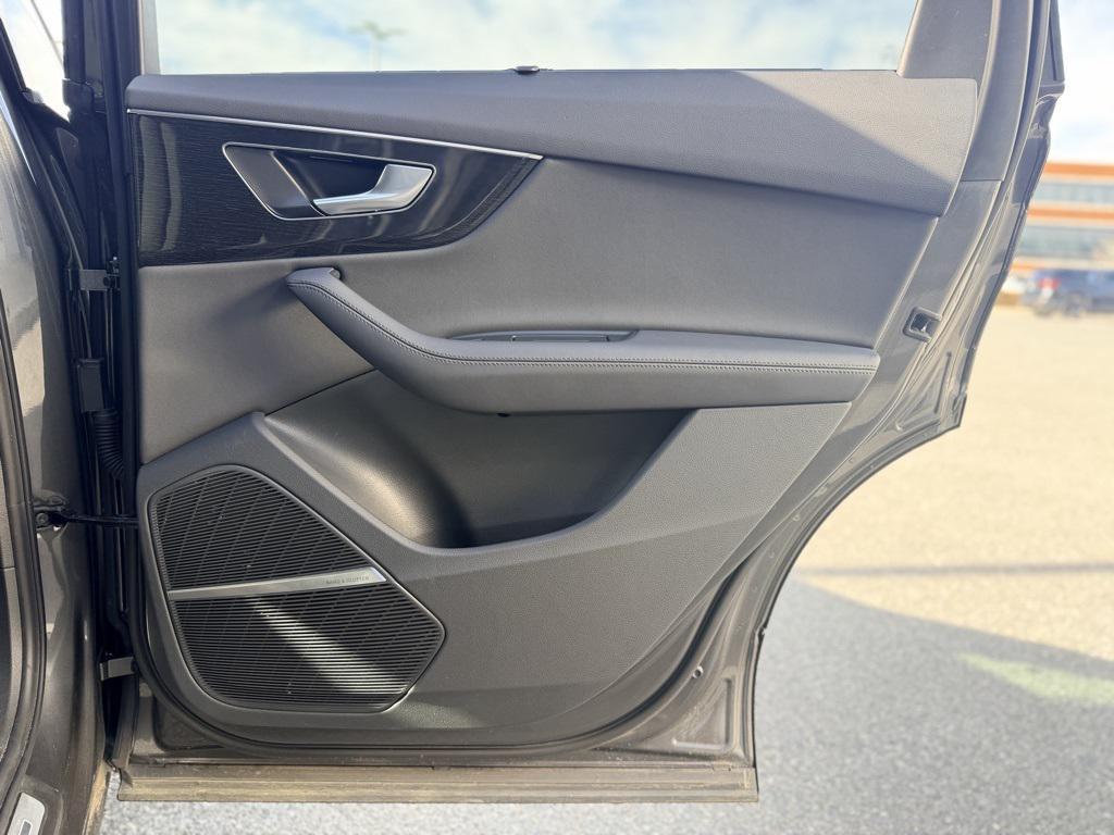 used 2023 Audi Q7 car, priced at $39,995