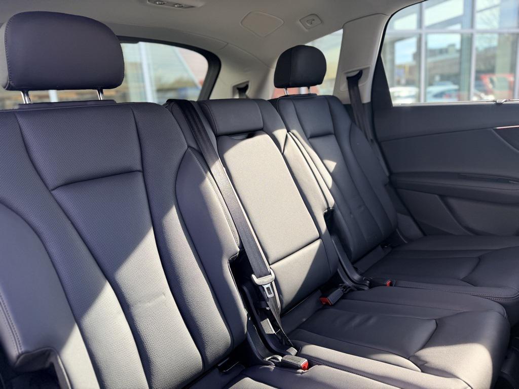 used 2023 Audi Q7 car, priced at $39,995