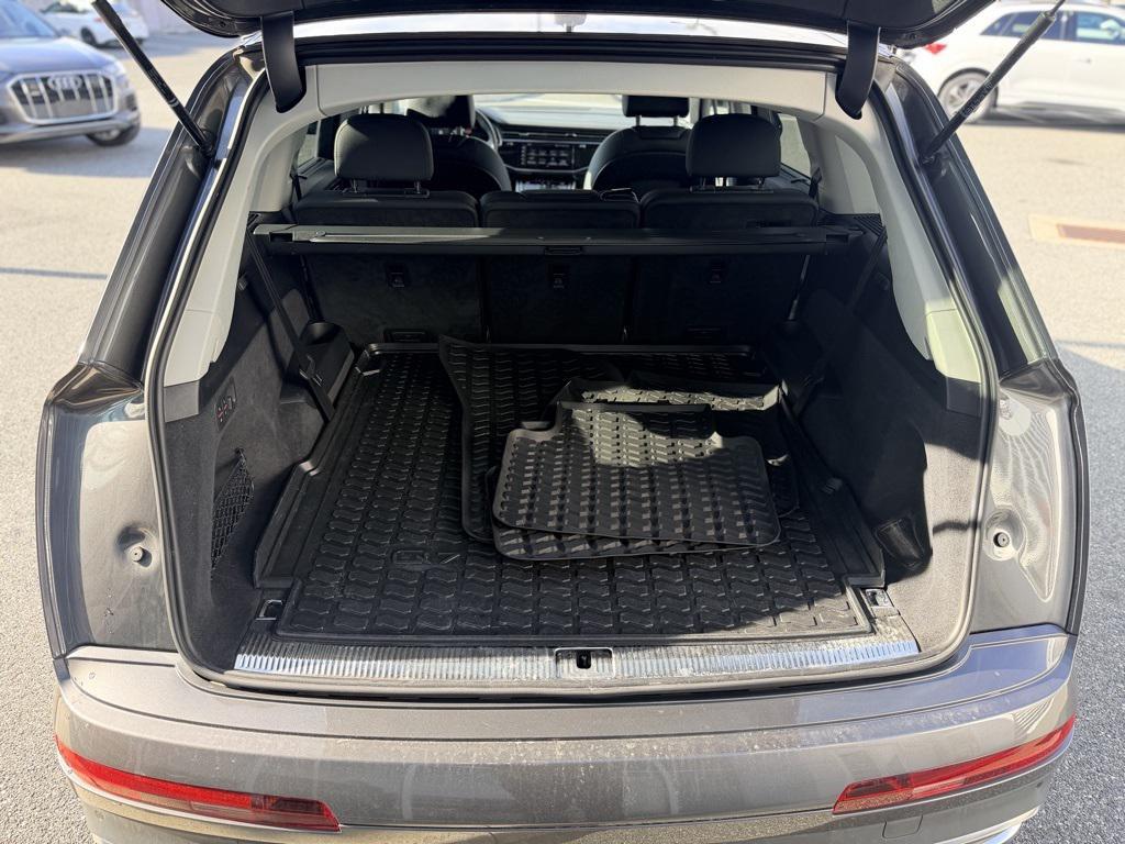 used 2023 Audi Q7 car, priced at $39,995