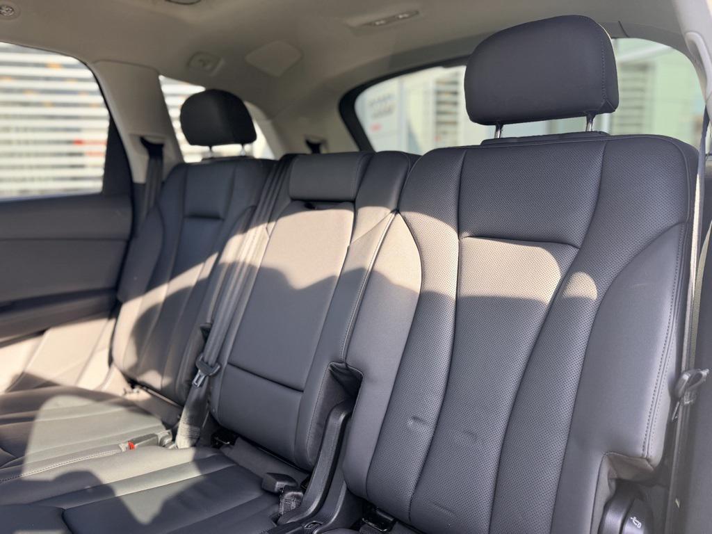 used 2023 Audi Q7 car, priced at $39,995