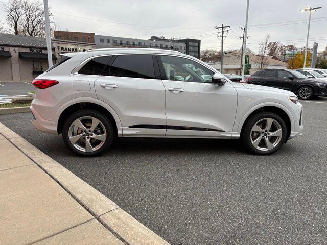 new 2025 Audi Q5 car, priced at $58,973