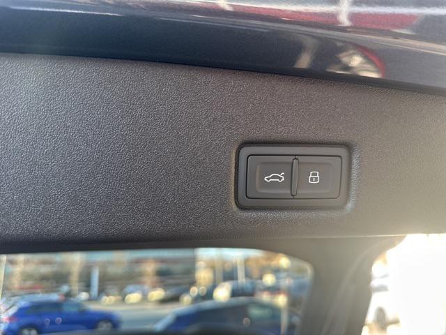 new 2025 Audi Q5 car, priced at $60,878