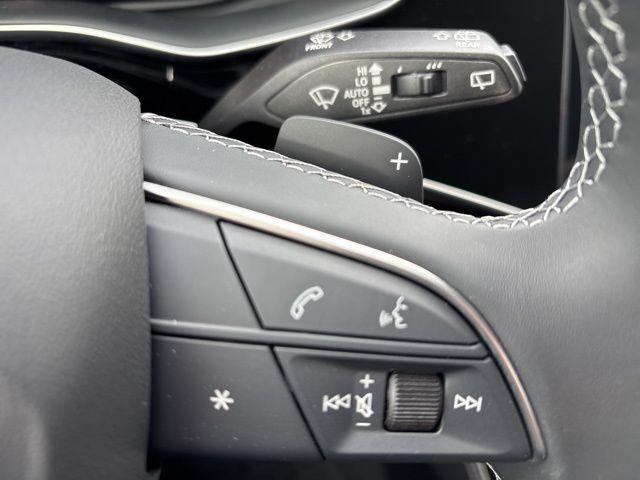 new 2026 Audi Q7 car, priced at $78,295