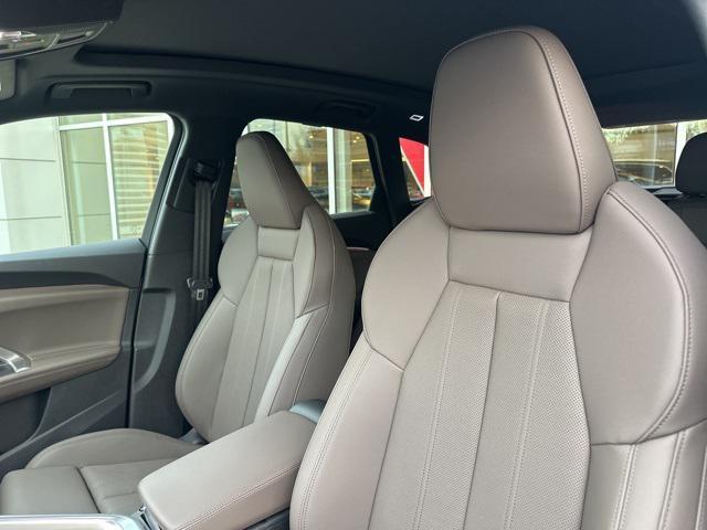 new 2025 Audi Q5 car, priced at $58,622