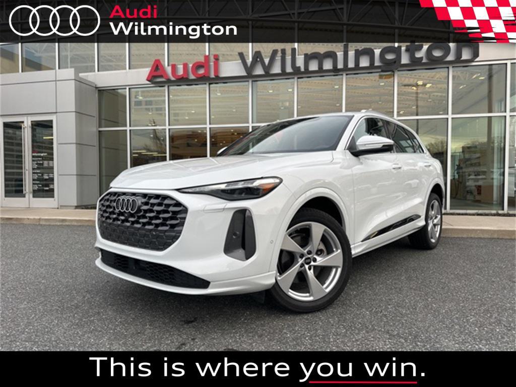 new 2025 Audi Q5 car, priced at $58,622