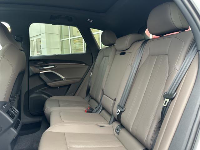 new 2025 Audi Q5 car, priced at $58,622