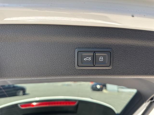 new 2025 Audi Q3 car, priced at $43,694