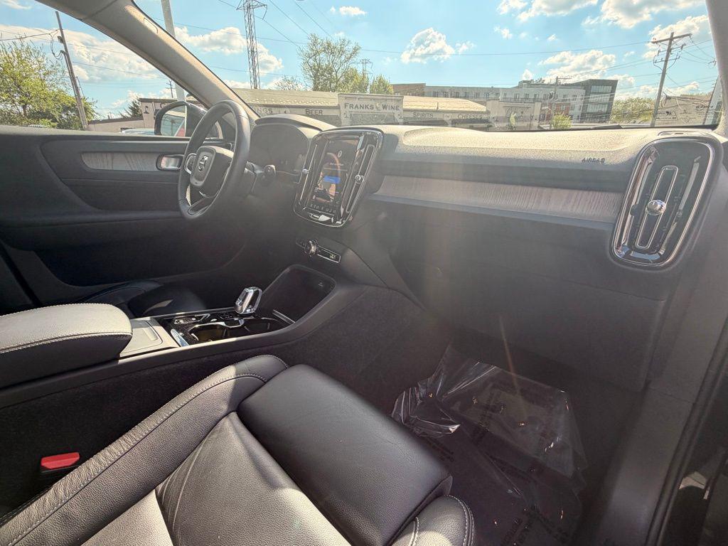 used 2023 Volvo XC40 car, priced at $27,865