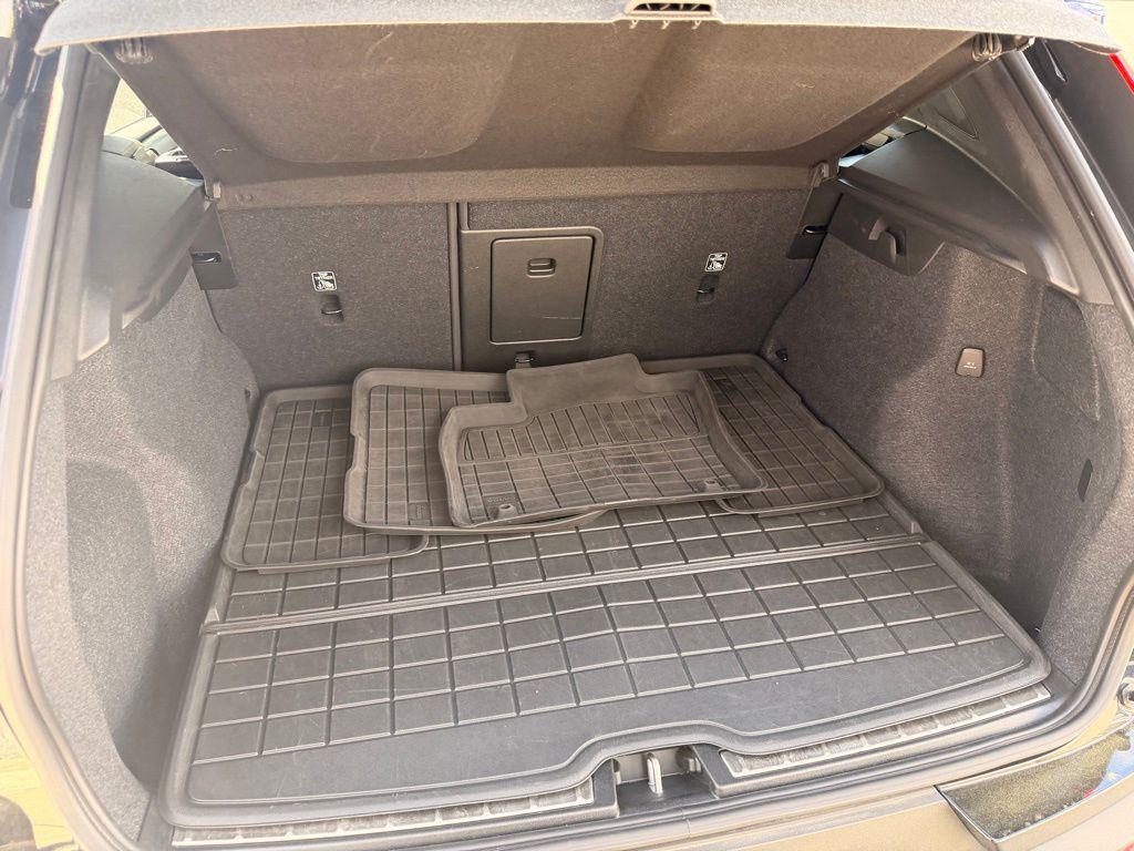 used 2023 Volvo XC40 car, priced at $27,865