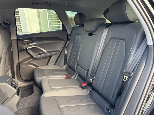 new 2025 Audi Q5 car, priced at $61,080